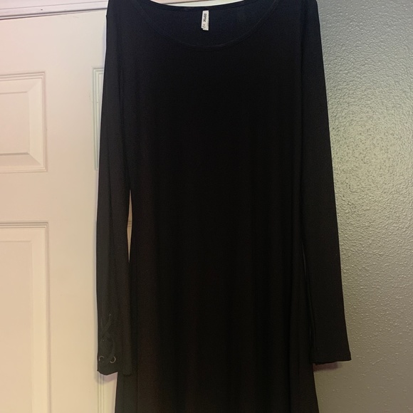 Mudd Dresses & Skirts - Womens medium Mudd black dress
